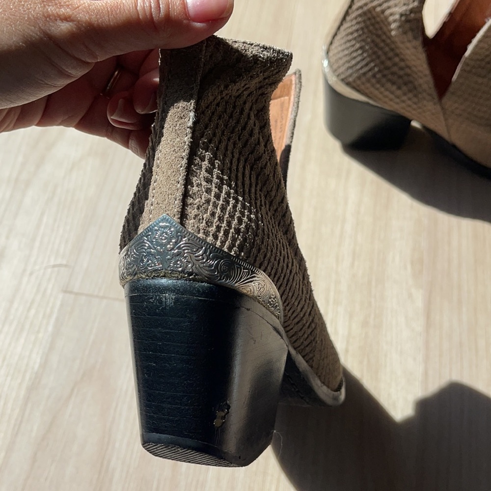Jeffrey Campbell Cromwell Boots - Picture 4 of 10
